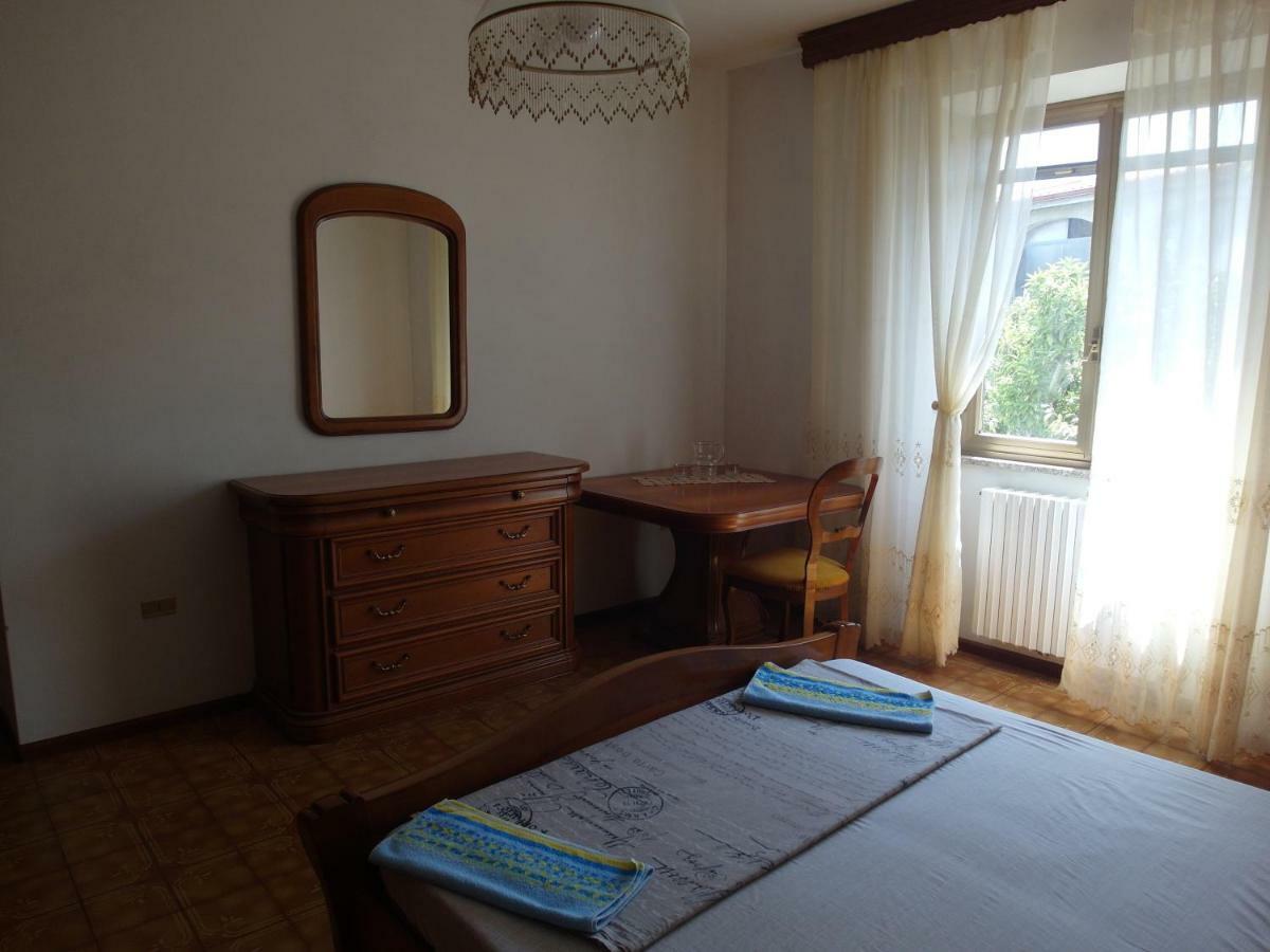 Apartment Via Montenegro Ghilarza Екстер'єр фото